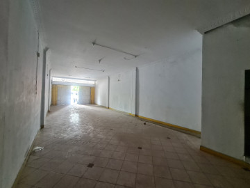 Di sewakan 1 unit ruko 3 lantai lokasi tepi Jalan HR Soebrantas Panam tengah kota Pekanbaru