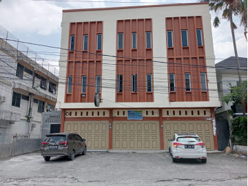 DIJUAL RUKO GANDENG 3 UNIT  3 LANTAI DI JALAN DAHLIA PEKANBARU