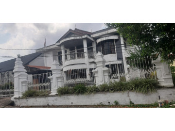 DIJUAL RUMAH MEWAH 2 LT JL.CEMARA GADING