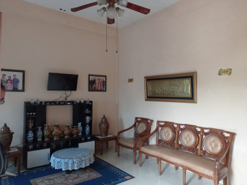 Dijual Ruko 3LT murah, tengah kota, di tepi jalan besar Jl. Teratai (Sekitar JL.Riau) - Pekanbaru