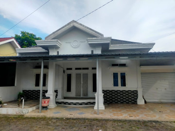 DIJUAL RUMAH BULATAN LOKASI DEKAT JL.HR SOEBRANTAS