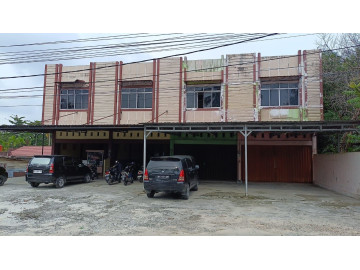 DIJUAL 4 UNIT RUKO 2 LT  + TANAH  DI BELAKANG RUKO JL.RAWAMANGUN