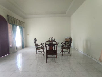 DI JUAL RUMAH JL TULIP