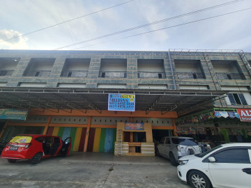 Di sewakan 2 unit ruko gandeng 2,5 lantai tepi jalan besar Lintas Timur tengah kota Pekanbaru