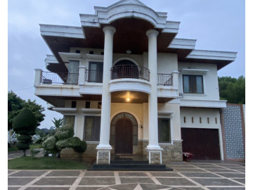 DIJUAL RUMAH MEWAH 2 LT JL .PARIT INDAH