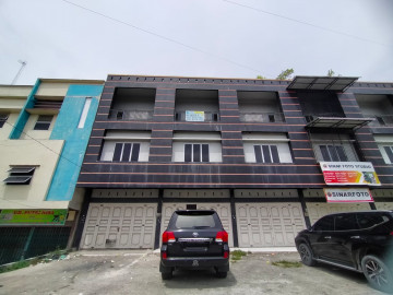 Disewakan Ruko Gandeng 3lt siap pakai di Jl. Hangtuah - Pekanbaru