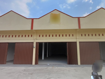 Disewakan Ruko Baru 3 Pintu Gandeng Full Keramik Jl Teropong-Kubang Pekanbaru