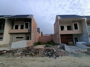 RUMAH CLUSTER DUA LANTAI Lokasi Jl. Rambutan