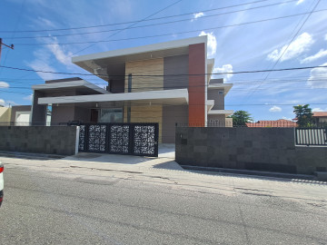DIJUAL RUMAH BULATAN MEWAH LOKASI DEKAT SUDIRMAN-PEKANBARU