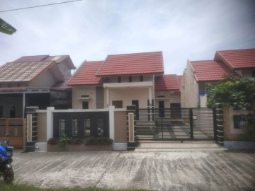 DIJUAL RUMAH DI GRAHA UTAMA - PEKANBARU.