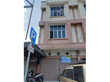 Di Sewakan Ruko 3,5 lt Murah dan Bagus di Jl Riau - Pekanbaru