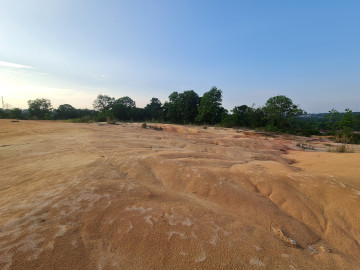 Di Jual Sebidang Tanah Lokasi Palas / Rumbai dekat simpang bingung