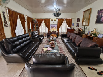 DIJUAL RUMAH BULATAN LOKASI TENGAH KOTA JALAN GUNUNG AGUNG