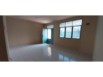 DIJUAL 1 UNIT RUKO 3 SETENGAH LANTAI TEPI JALAN M YAMIN LOKASI TENGAH KOTA PEKANBARU