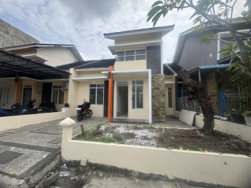 DIJUAL RUMAH SIAP HUNI JL .BUNDO KANDUNG