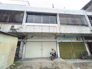 DISEWAKAN RUKO 2 LANTAI DALAM KOTA LOKASI DEKAT JL.SULTAN SYARIF QASIM-PEKANBARU