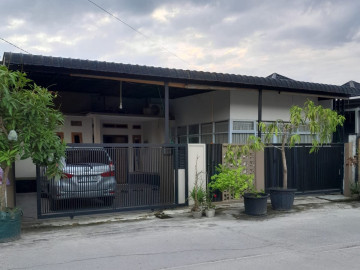 Dijual Rumah Bulatan Jl. Muhajirin - Soekarno Hatta
