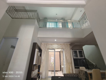 DIJUAL RUMAH CLUSTER 2 LT FURNISHED LOKASI JL. SOEKARNO HATTA - PEKANBARU