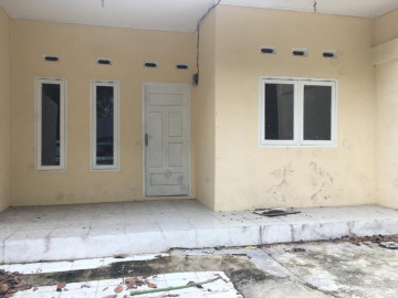 Dijual 1 Unit Rumah Dekat Bandara , Jl. Soekarno Hatta Atas, Komp. Griyo Sidomulyo, Pekanbaru