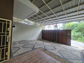 DIJUAL RUMAH MEWAH CANTIK 2 LT DI DEKAT JL.RIAU UJUNG - PEKANBARU