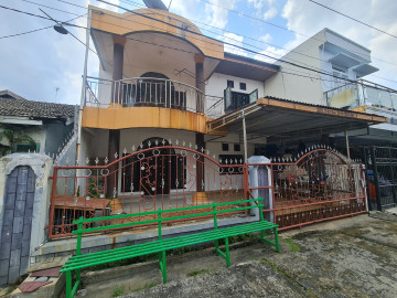 Di jual 1 unit rumah cluster 2 lantai siap huni lokasi Jalan Fajar tengah kota Pekanbaru