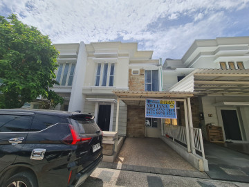 Dijual 1 unit Rumah Semi Furnish lokalsi Jalan Siak / Riau tengah kota Pekanbaru