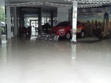 DIJUAL SHOWROOM DAN WORKSHOP JL.SOEKARNO HATTA