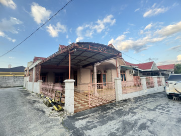 DIJUAL RUMAH SIAP HUNI  2 LT JlN. TENGKU BEY PEKANBARU