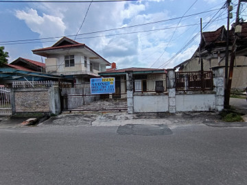DI SEWAKAN RUMAH JL KUANTAN