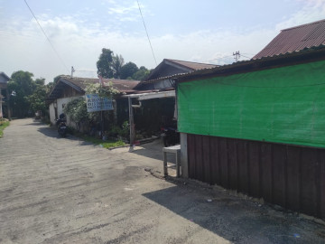 DIJUAL TANAH + BANGUNAN LOKASI SANGAT STRATEGIS DI TENGAH KOTA