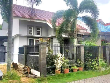 DIJUAL RUMAH CANTIK SIAP HUNI DI PERUMAHAN LOKASI JALAN GULAMA-PEKANBARU