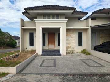 Dijual Rumah Minimalis & Tanah Kavlingan di Daerah Hang Tuah