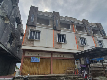 Disewakan Ruko 2.5 Lantai Lokasi Yos Sudarso / Rumbai - Pekanbaru
