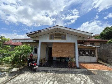 DIJUAL RUMAH BULATAN LOKASI JALAN GUNUNG RAYA HANG TUAH PEKANBARU