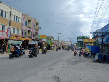 DIJUAL RUKO 2 LT FULL KERAMIK LOKASI DEKAT KERAMAIAN PINGGIR JLN BUKIT BARISAN -PEKANBARU