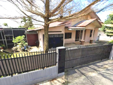 DIJUAL CEPAT RUMAH BULATAN DENGAN TANAH LUAS LOKASI JL.SAKUNTALA-PEKANBARU