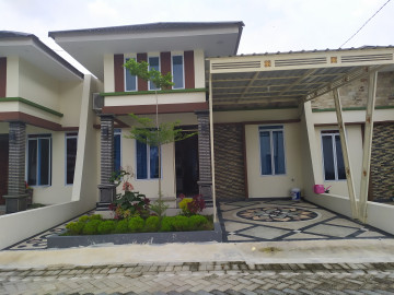 Dijual rumah cluster mewah di Jl. Hangtuah Ujung - Pekanbaru