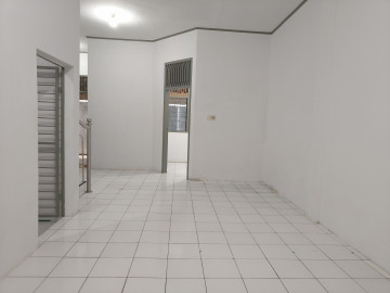 DIJUAL RUMAH 2 LT LOKASI TENGAH KOTA JALAN TERATAI