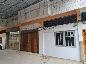 DISEWAKAN RUKO GANDENG 3 UNTI 2LT LOKASI DEKAT JALAN RIAU / SAMPING QUEEN OTOMOTIF - PEKANBARU