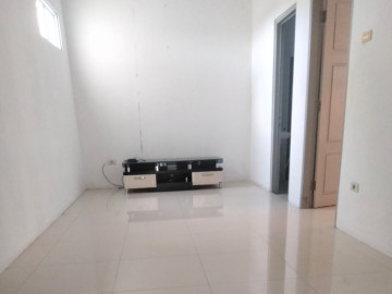 Dijual/ Disewakan Rumah Cluster 2 Lantai Semi Furnished, Dekat Jl Bakti Kec Marpoyan Pekanbaru
