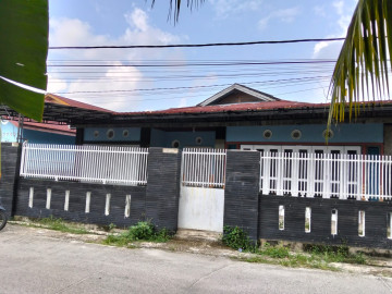 DIJUAL RUMAH SIAP HUNI SEMI FURNISHED DAERAH JL SWADAYA UJUNG