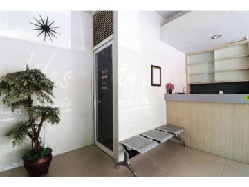 Dijual Ruko 4,5lt cantik, murah, tengah kota dan siap pakai di Jl. Riau - Pekanbaru