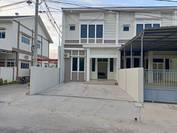 Dijual Rumah baru 2lt di Jl. Pemuda - Pekanbaru