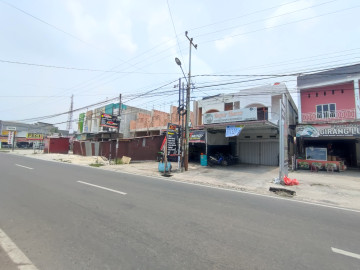Dijual Ruko 2 Lantai  Tepi jalan besar Jl. Suka Karya Pekanbaru