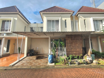 DIJUAL RUMAH CLUSTER 2 LANTAI FULL FURNISH LOKASI DI GADING SERPONG-JAKARTA