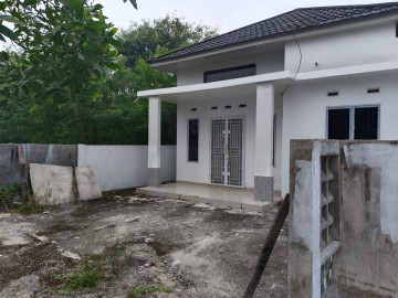 DIJUAL RUMAH SIAP HUNI DI JL GUNUNG MERAPI - PEKANBARU