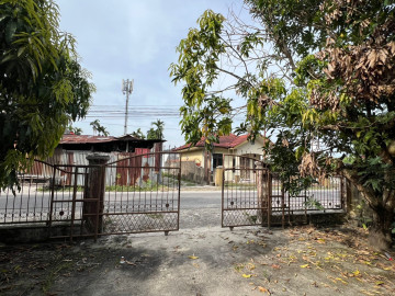 Di jual 1 unit rumah bulatan tepi Jalan Lokasi Arengka atas dekat Damai Langgeng tengah kota Pekanbaru