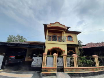 DIJUAL RUMAH 2LT JL.UTAMA