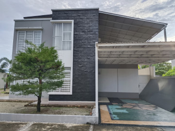Disewakan rumah mewah 2lt lokasi Jl. Sakuntala / Harapan Raya - Pekanbaru