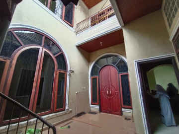 DIJUAL RUMAH 2 LT JL.SOEKARNO HATTA